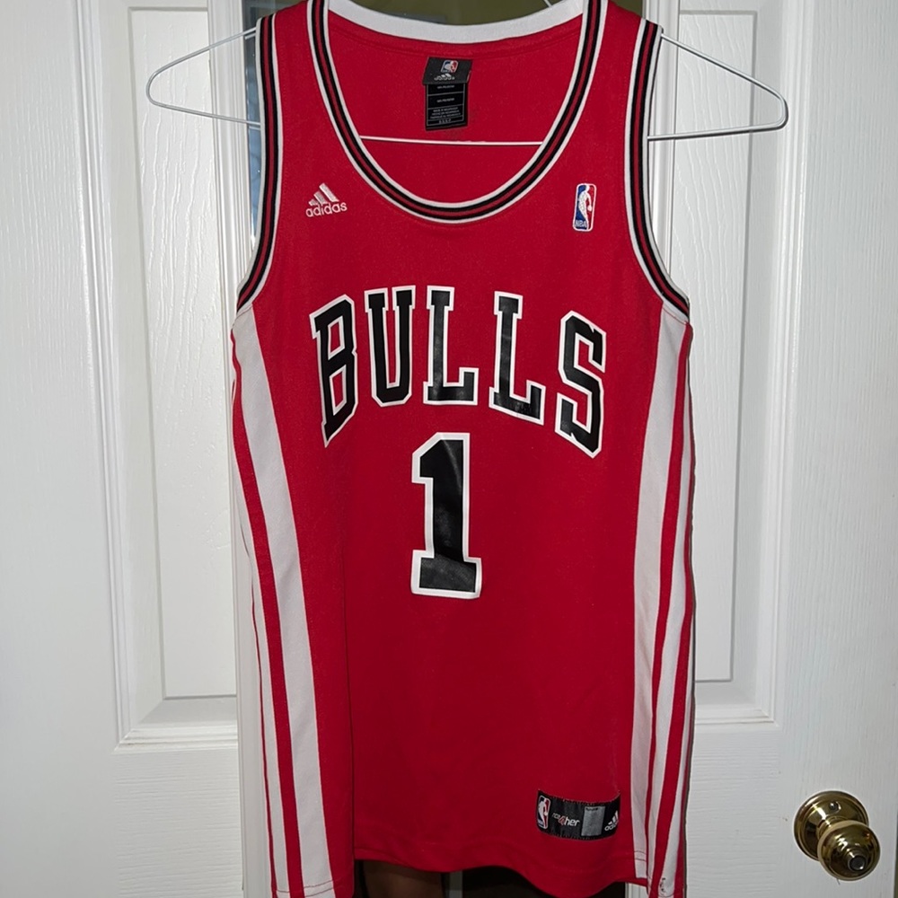 Derrick Rose Bulls Jersey